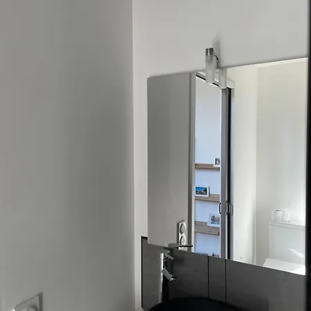 Proche Centre Et Gare Apartament