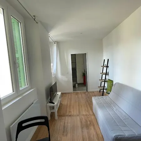 Apartment Proche Centre Et Gare Lourdes