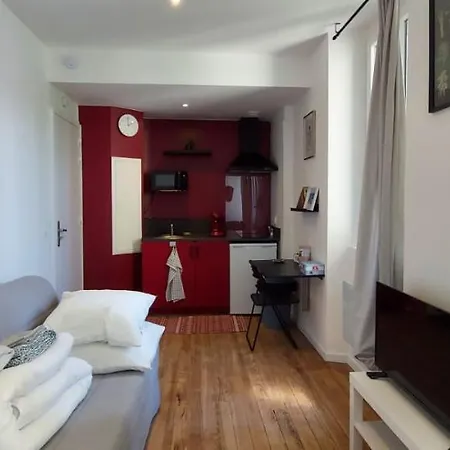 Proche Centre Et Gare Apartman