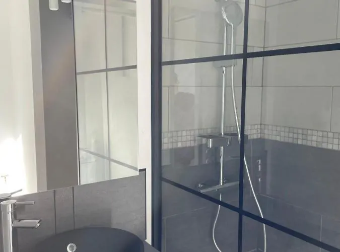 Proche Centre Et Gare * 卢德