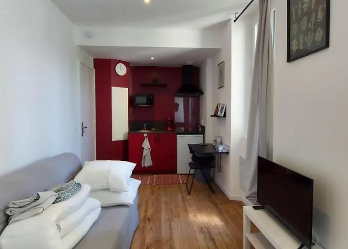 Proche Centre Et Gare Apartman